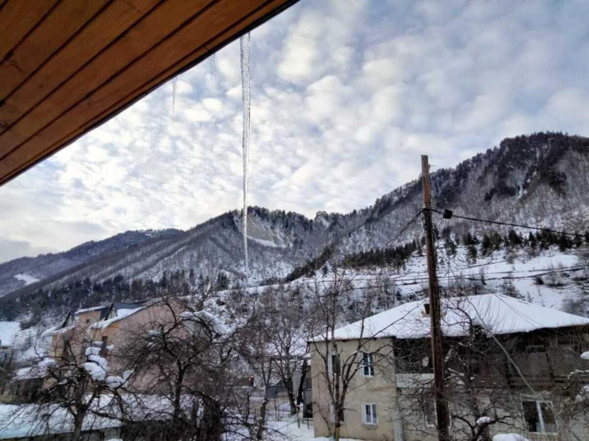 Отель Lisaneli Местия Экстерьер фото
